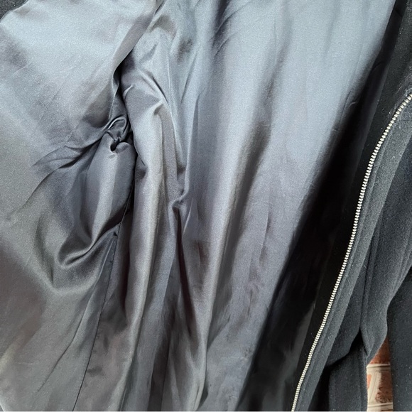 Sexy black wool jacket with belt and faux fur collar by Outbrook. size: medium - Picture 7 of 11